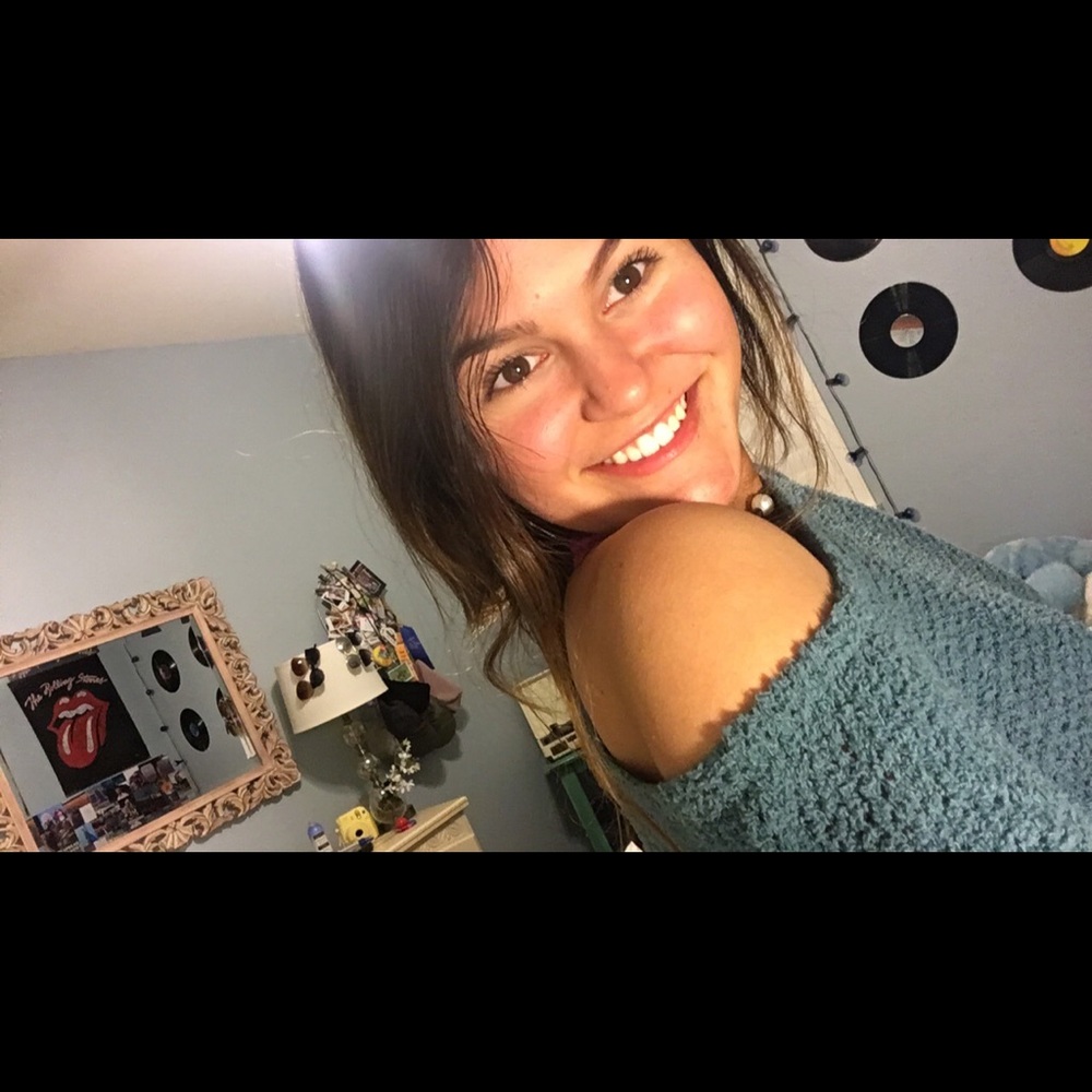 Meet your Posher, Marina